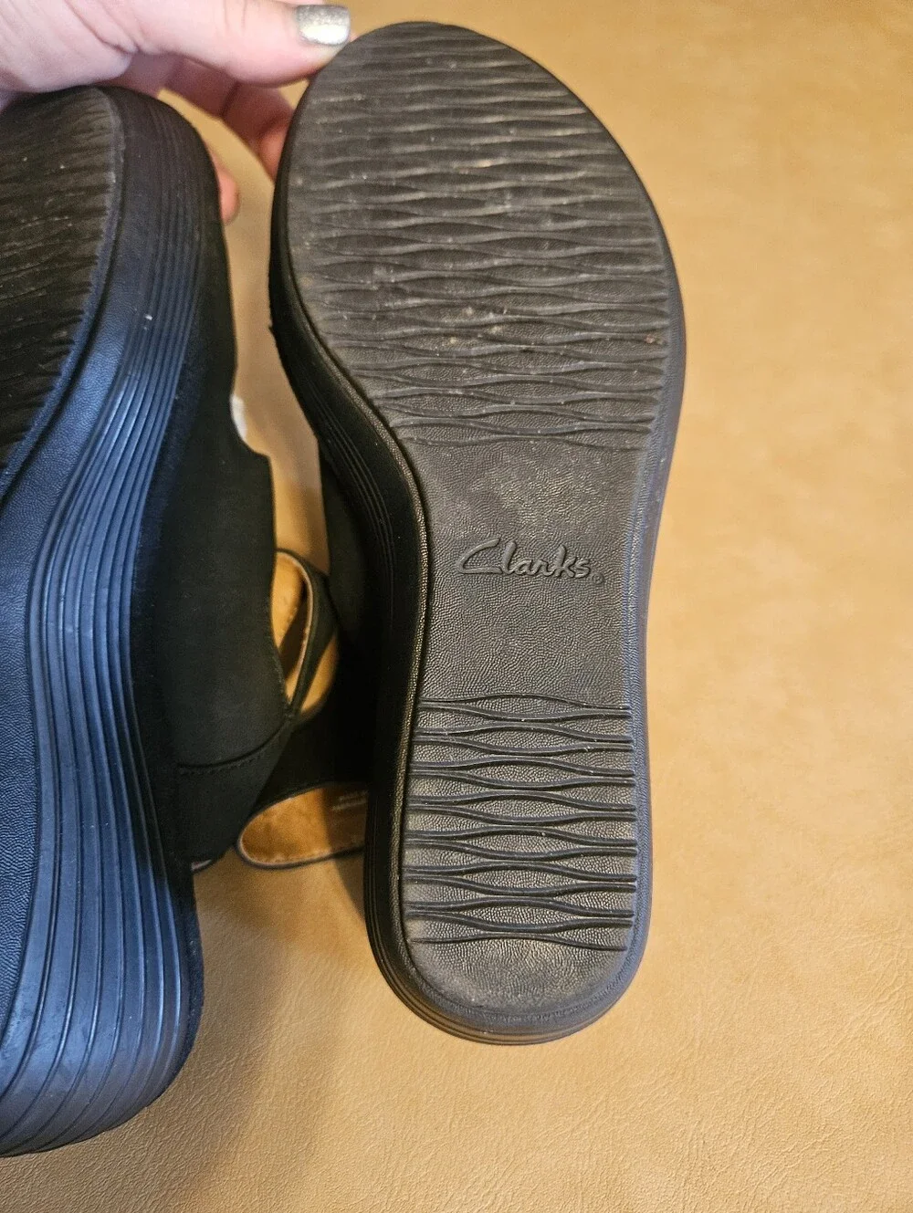 Clarks size black